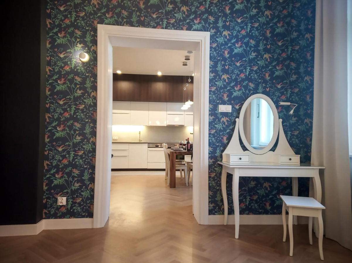 Dominican Square By Hashtag Apartament *